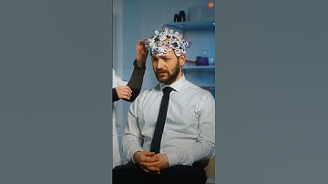 Control Your Phone with Your Mind? Brain-Computer Interfaces Explained! 🧠📱