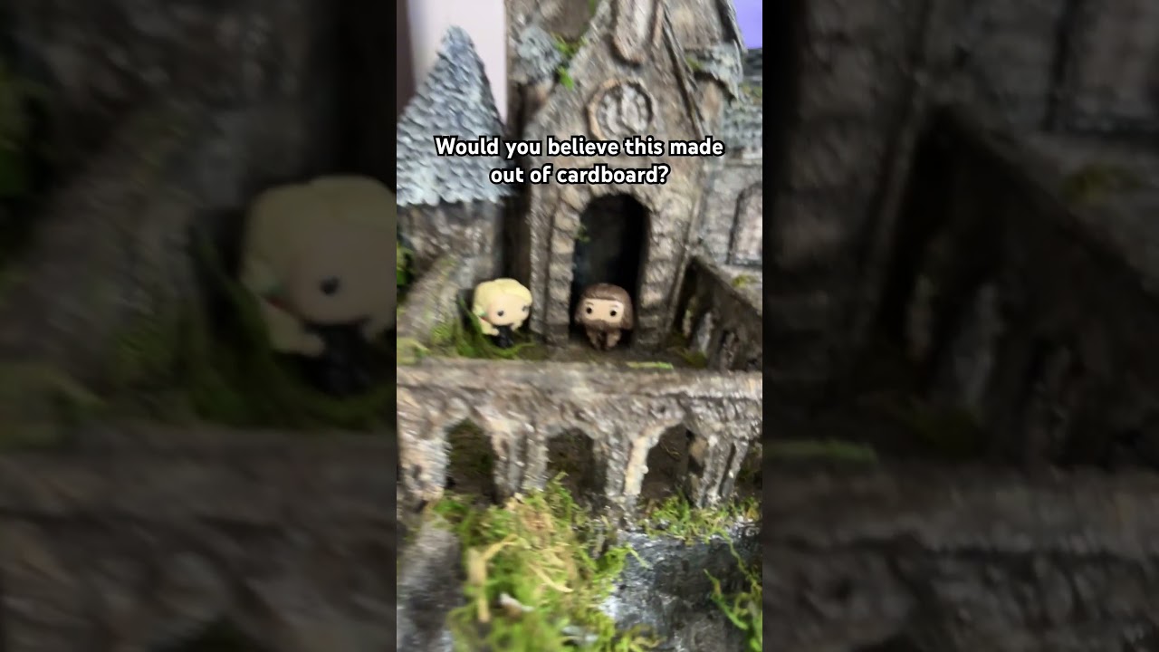 📦 I built Hogwarts Castle out of a cardboard box!  