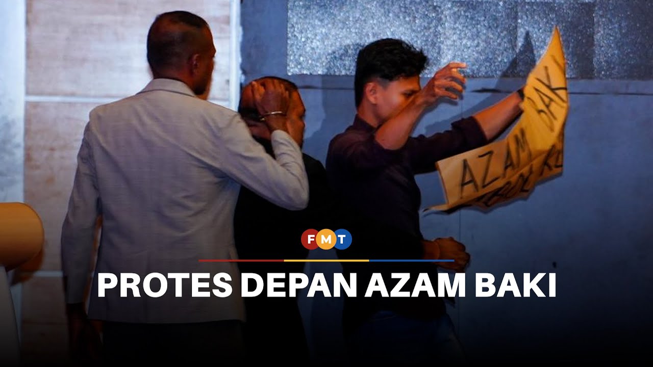 2 cuba buat protes depan Azam Baki