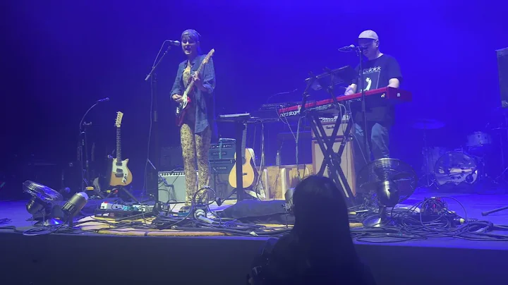 Miya Folick - Deadbody - Hammerstein Ballroom, New York City 22/4/23