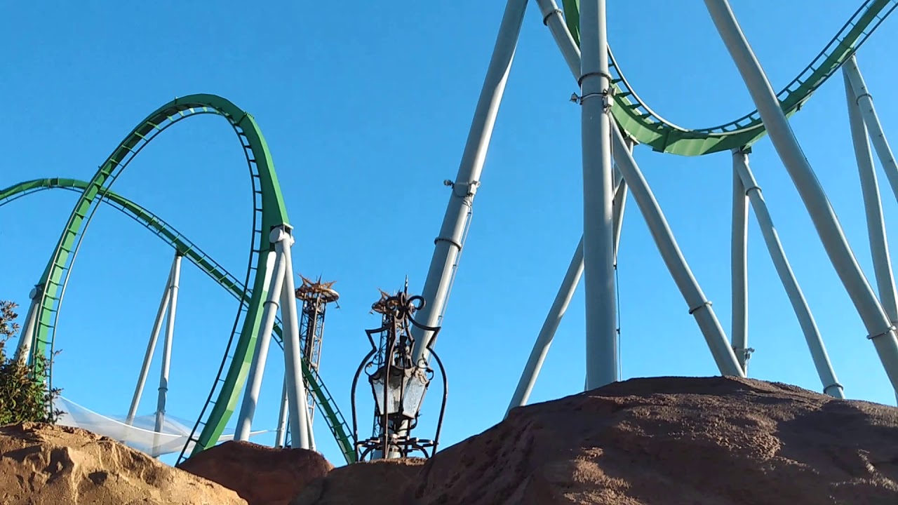 Hulk Rusa Montaña Rusa