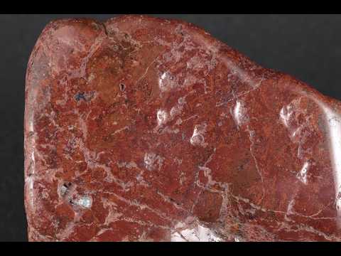 佐渡の赤玉石 原石 磨き 410g / Japanese Jasper - YouTube