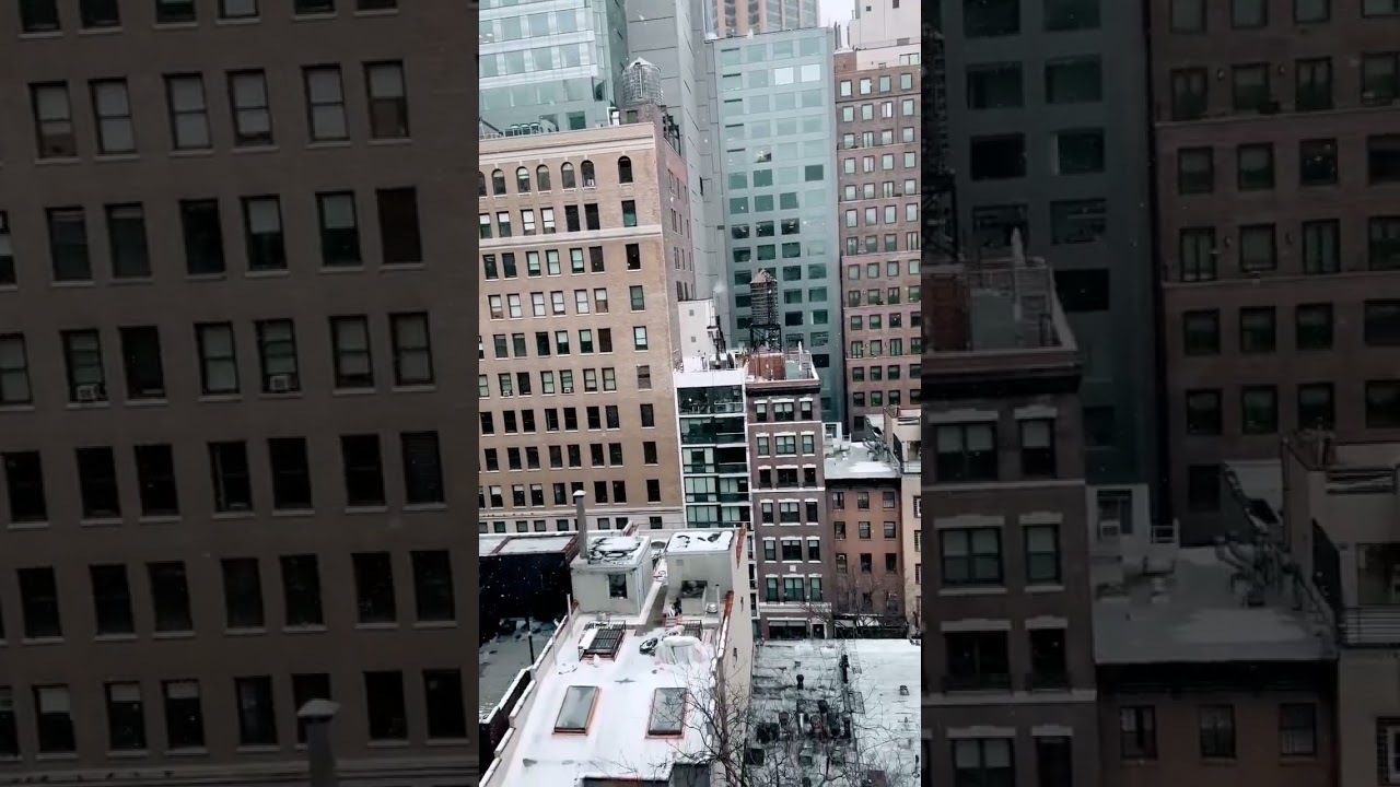snowfall ❄️in New YorkCity 🏙️ #newyorcity #youtubeshorts #shorts #music #video