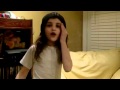 Niña canta Baby de Justin Bieber