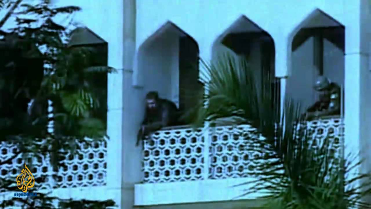إمباير - إضافي: رمز أحمر