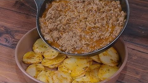 Versez simplement la viande hachée sur les pommes de terre‼ Délicieux et facile