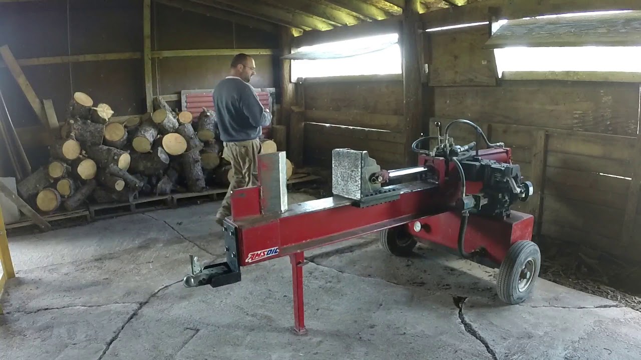 Starting the log splitter after a year and splitting wood (hispeed