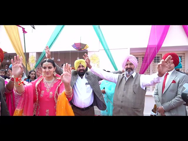 harshdeep weds lovepreet kour Punjabi marriage #marriage by rajendra studio ramsinghpur 8104455312 class=