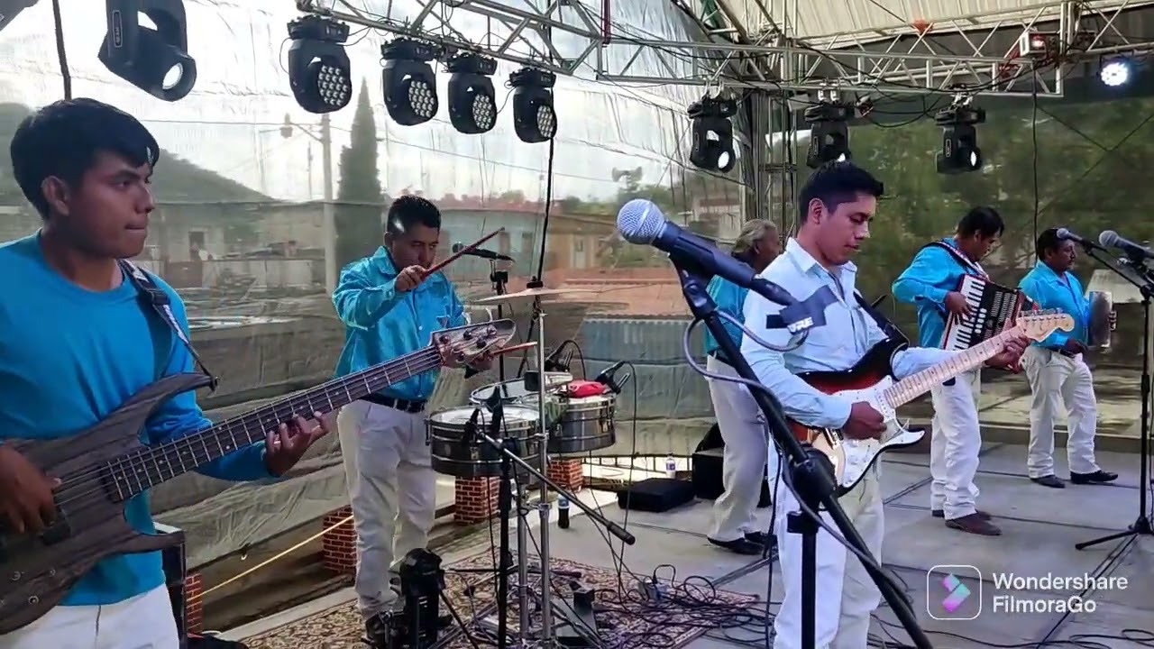 Luz azul el original de tlaquiltzinapa