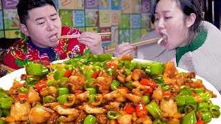 【超小厨】10斤公鸡3斤辣椒，杨家山麻辣鸡麻麻辣辣，丈母娘：我的最爱能干三碗饭！