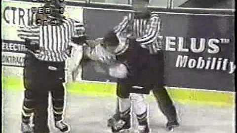 Jason Williamson vs Rob Lommer BCHL 99/00