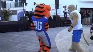 Mighty Sound Takes Miami- Mascot Dance Off