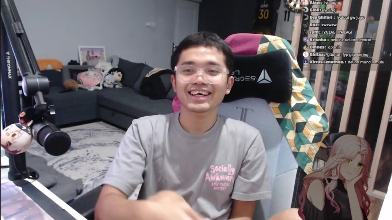 Dunia serasa hanya milik berdua ya. Bang al dan komandan silvia.