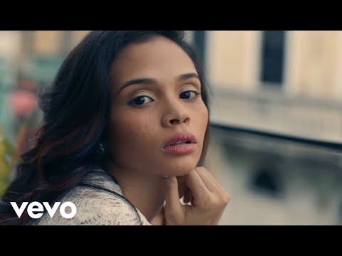 Tiësto – Summer Nights (Official Video) ft. John Legend mp3 ke stažení