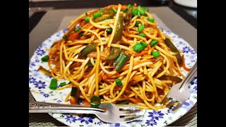 Hot Spicy Veg Noodles | तीखी मजेदार चाऊमीन मिनटों में | Street Style Veg Chow mein #VegNoodles