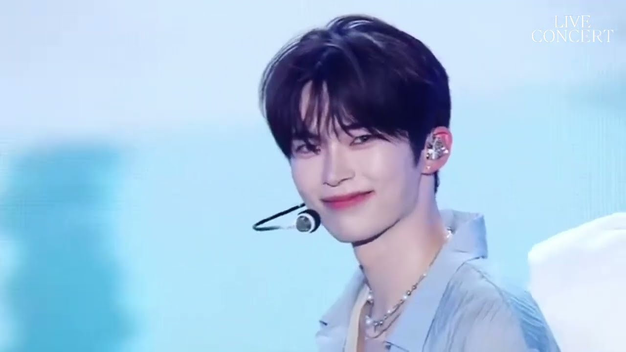 ZEROBASEONE// BLUE | Show music core 2025 live in japan 