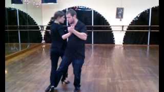 Argentine Tango Lesson: Cross-basic step with parada, pasada and gancho combination