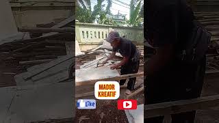 Memanfaatkan Barang Bekas