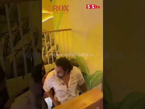 ROX ಪಬ್ ಬಂದ ಧ್ರುವ ಸರ್ಜಾ#kannadaactress #druvasarja #roxpub #trending #sstv ROX ಪಬ್ ಬಂದ ಧ್ರುವ ಸರ್ಜಾ#kannadaactress #druvasarja #roxpub #trending #sstv