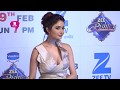 Leena Jumani SUFFERS Wardrobe Malfunction | Zee Rishtey Awards | Kumkum Bhagya