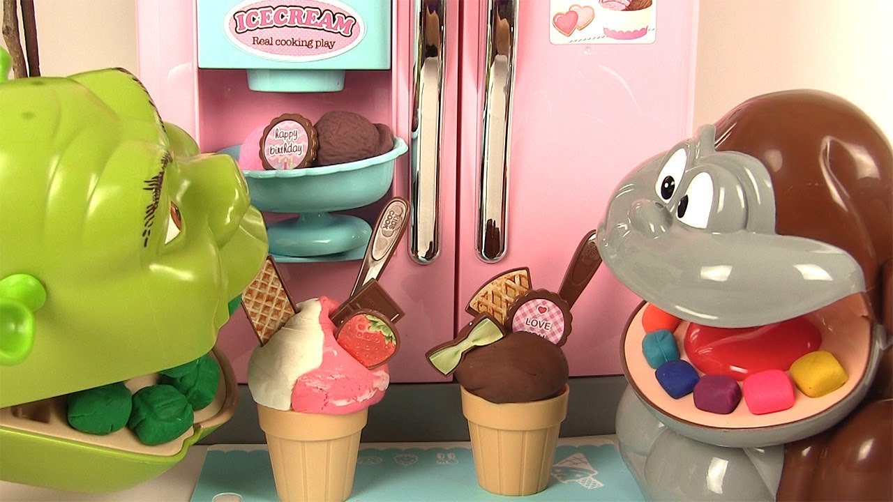 Glaces, gâteaux, cookies en pâte à modeler 