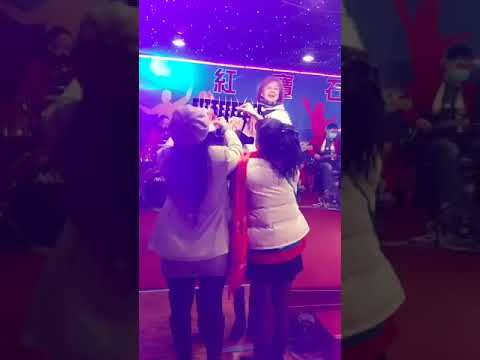 111/12/19"車頂美姑娘"吳董+小雅在紅寶石音樂茶坊演唱
