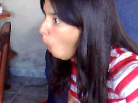 Jessica Jogando Video Game