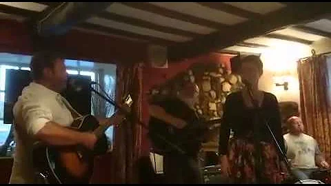 Marcella - Falling Slowly  The Crown Aldbourne