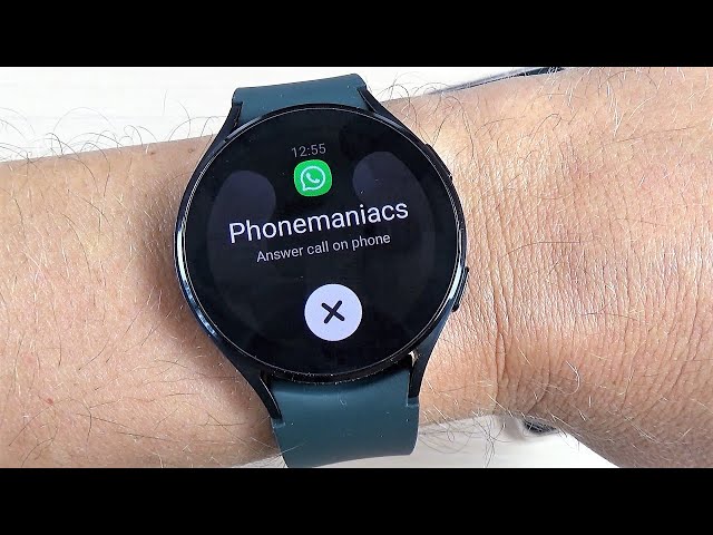 Testing Whatsapp Text & Incoming Call on Galaxy Watch 4 class=
