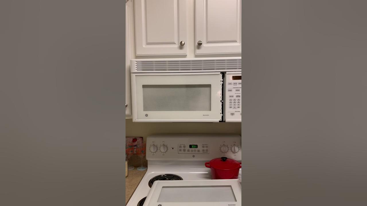 GE Spacemaker MicrowaveHow to Remove and Replace the Door YouTube