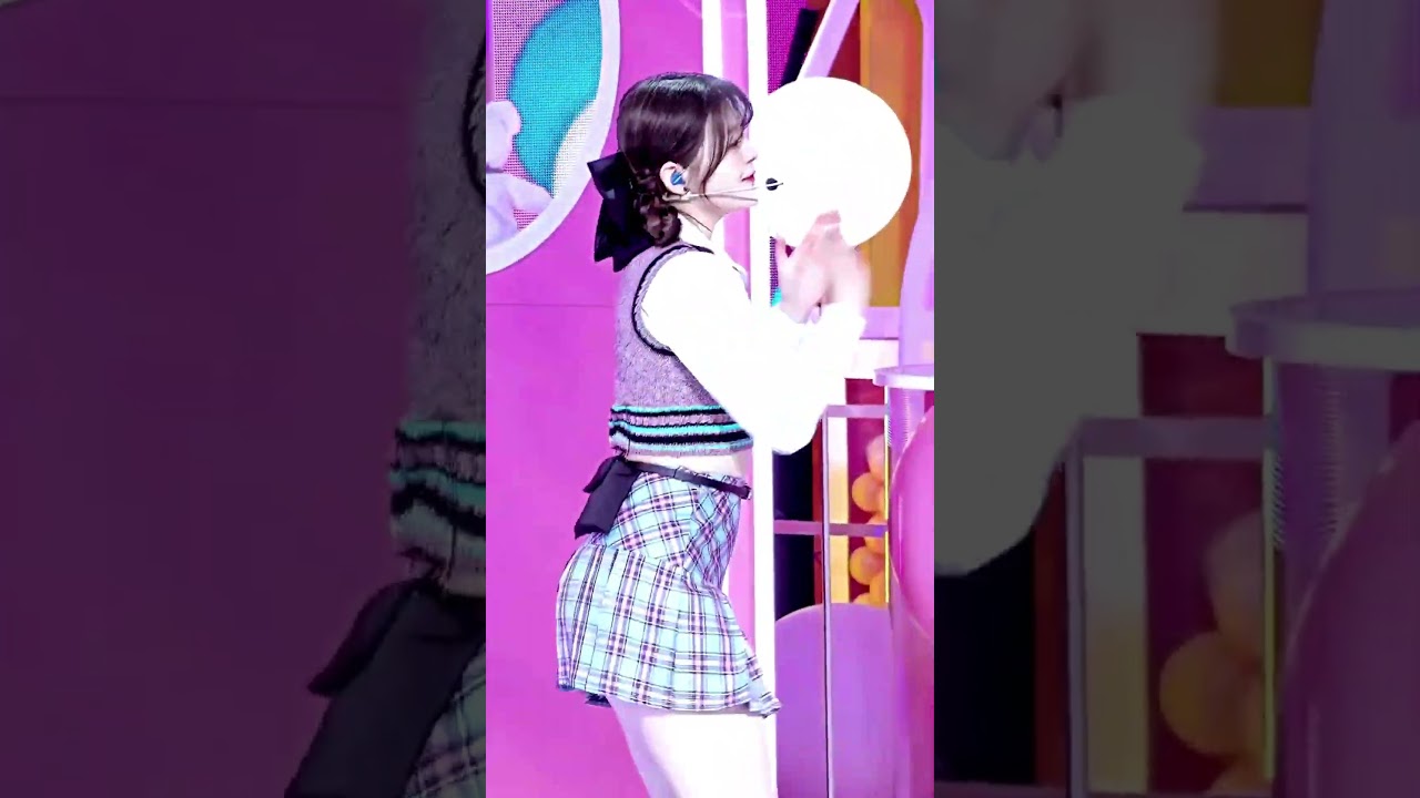 SEEUN ? OMG so pretty - STAYC teddy bear ? #stayc #seeun #kpop #cute #kpopedits #fancam #koreanwave thumbnail