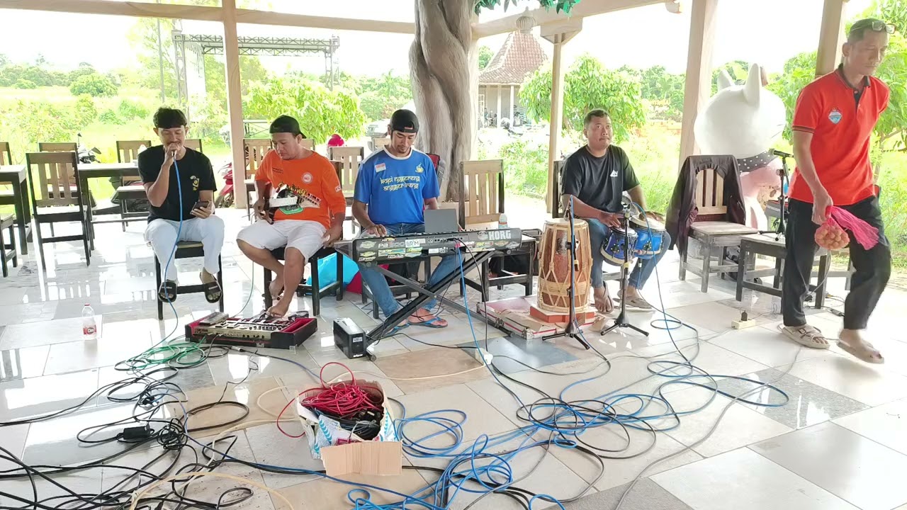 SHARMILA COVER MAS WANDI_AZKAR MUSIK MERAKURAK 