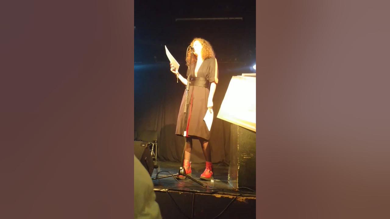 Ева Герцигова жалаңаш суреттері Әйелі мен оның досы күйеуімен жыныстық қатынасқа түседі