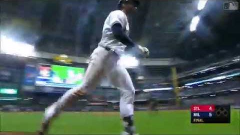 Bob Uecker Calls The Yelich/Braun Back To Back Homers