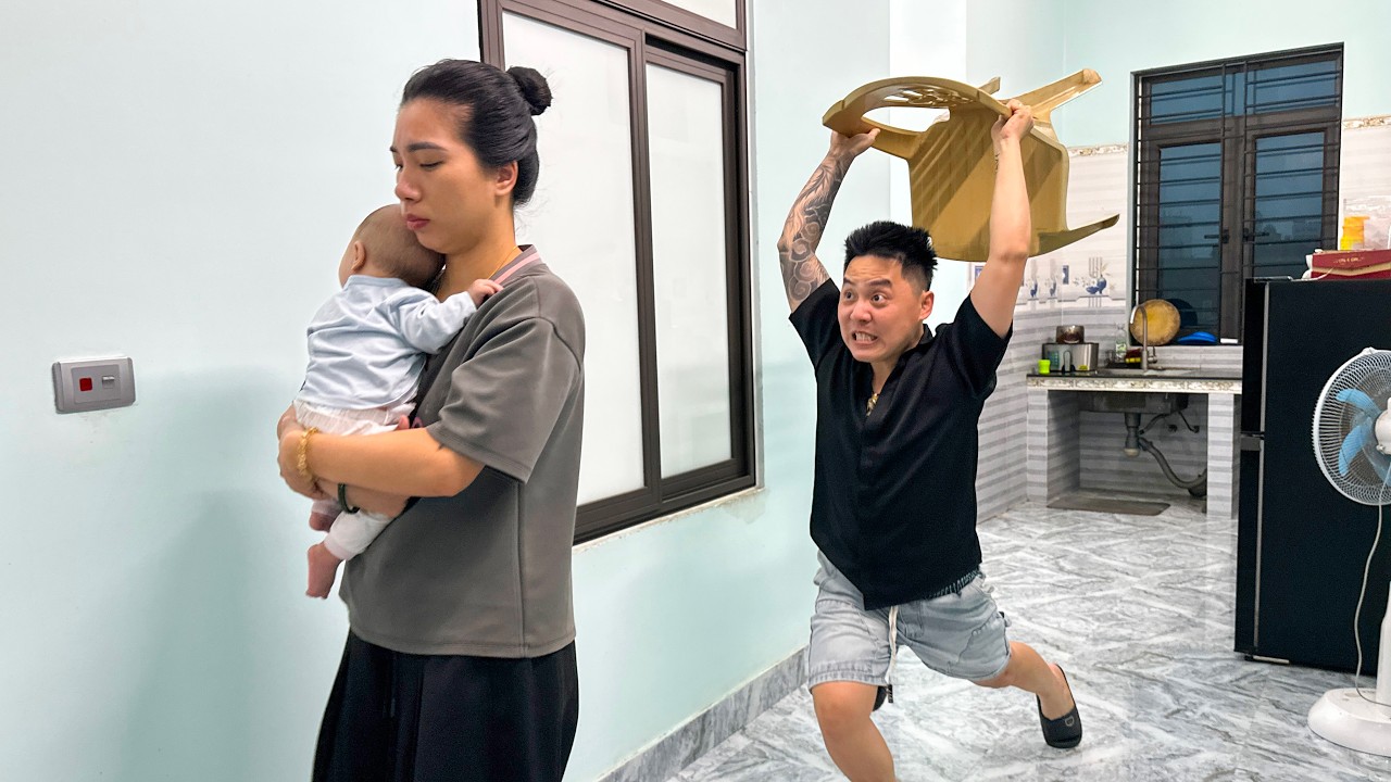 Mom doesn't like the bottle warmer Dad bought for baby Kim