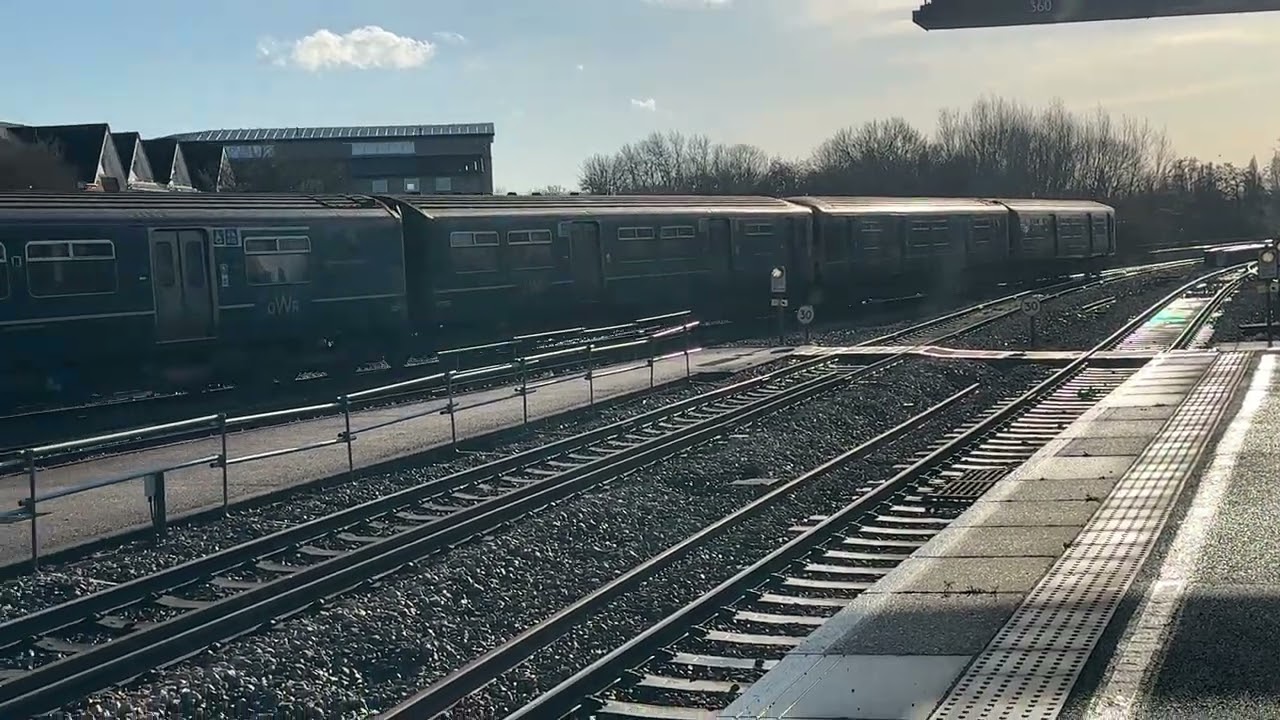 150202 and 150221 at Exeter st David’s in 2026
