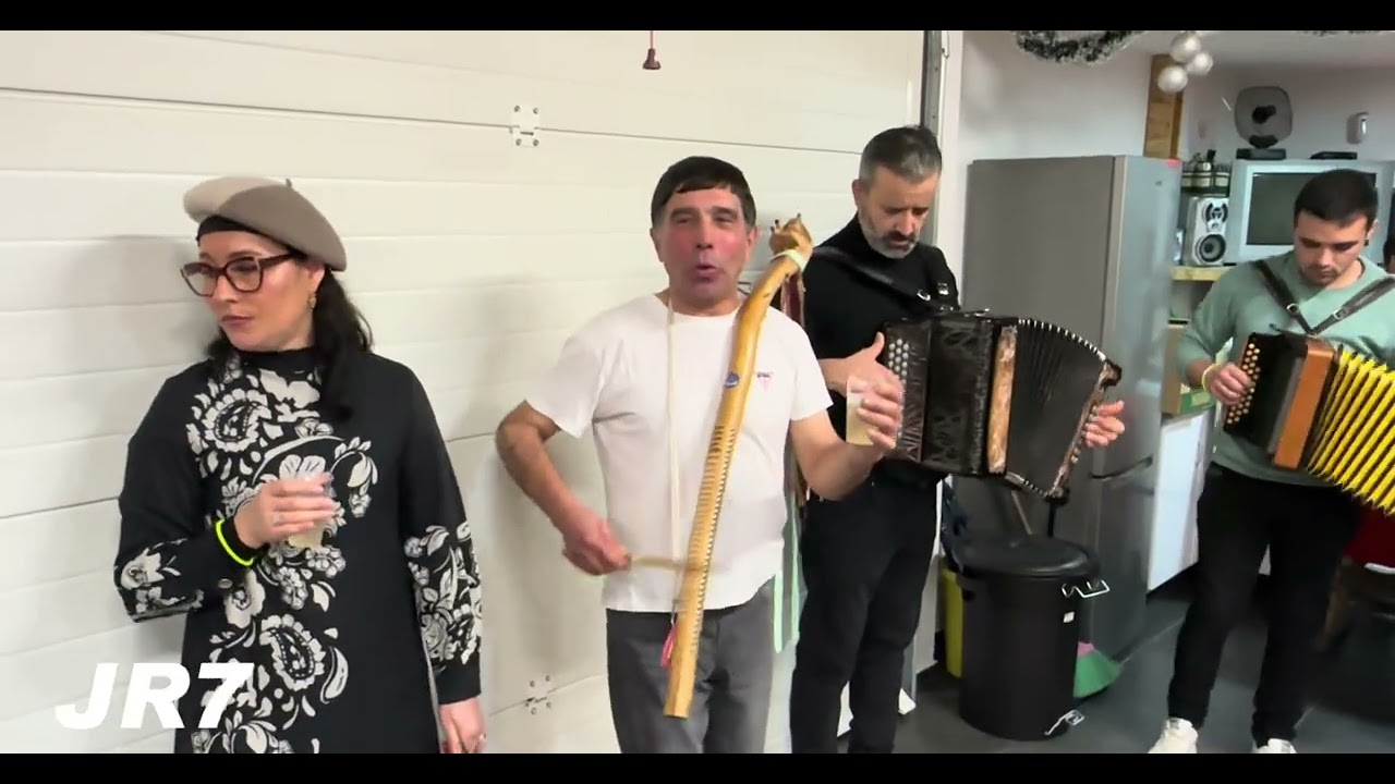 Noite de Reis 👑 em casa do João Antunes obrigado pela preferência 10/1/26 👑🪗🇵🇹🌏