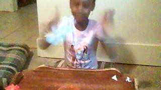 How To Make Flowers With Arianna