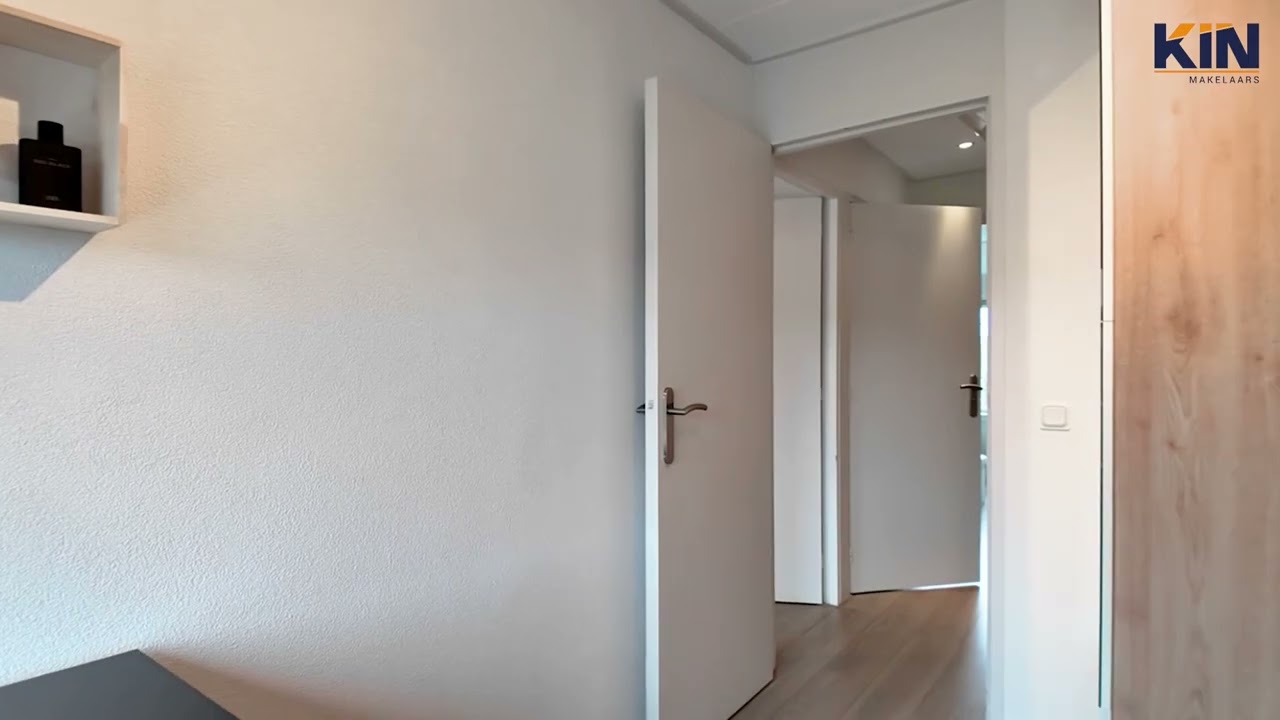 Raadhuisplein 27, Rijen