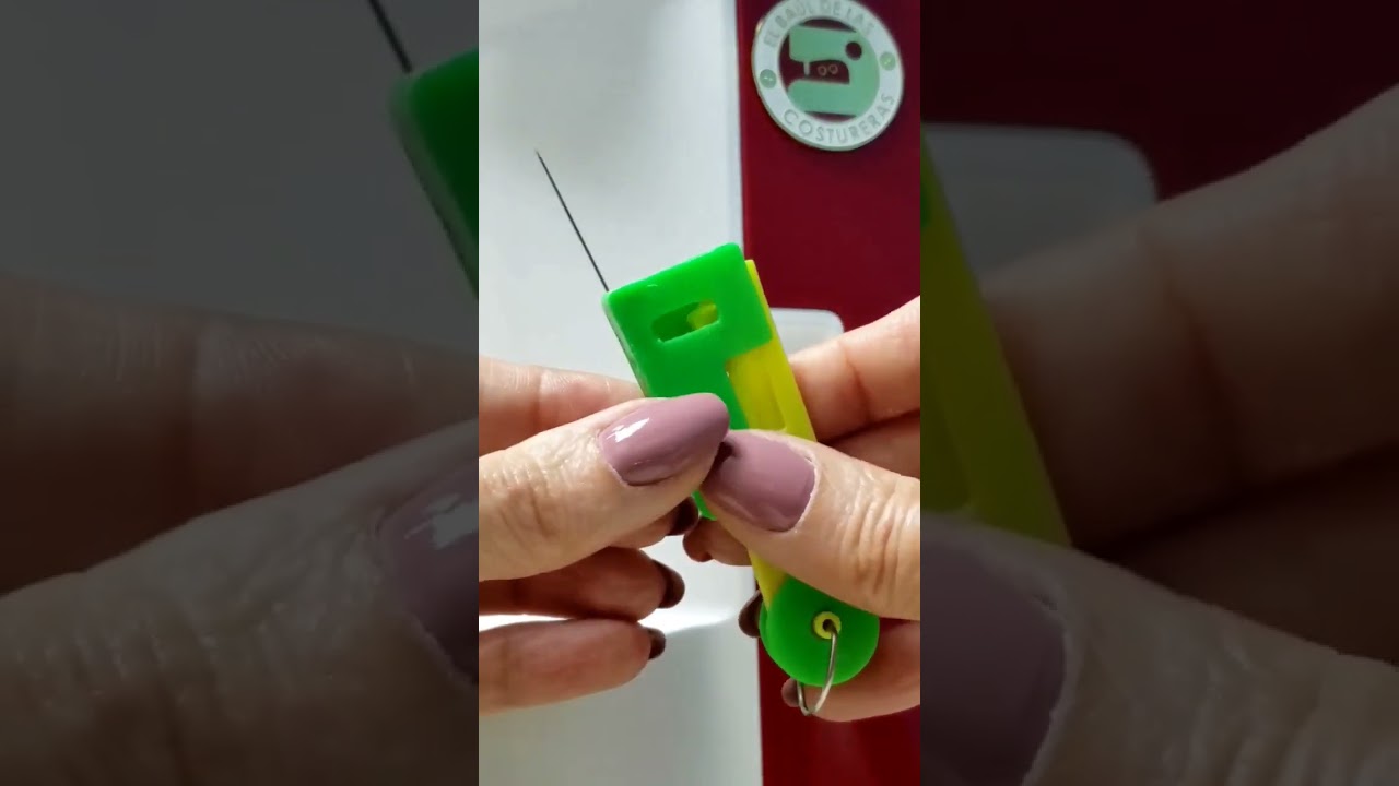 Enhebrador de agujas para coser a mano 