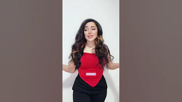ديميت التركية ترقص على اغنية محمود التركي سميني عاشق مجنون 