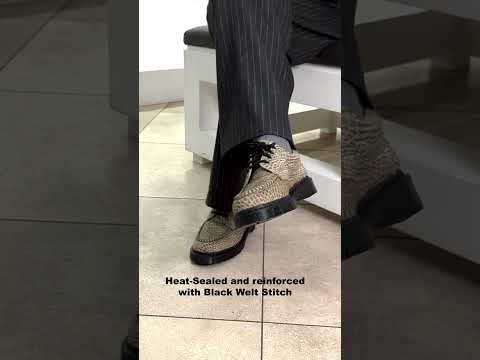 Video 20260212 Dr Martens Lowell Moc Toe Olive