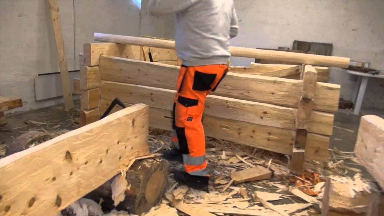 2  Reparasjon av kvernhuset på Fiske, oppmerking av tømmer