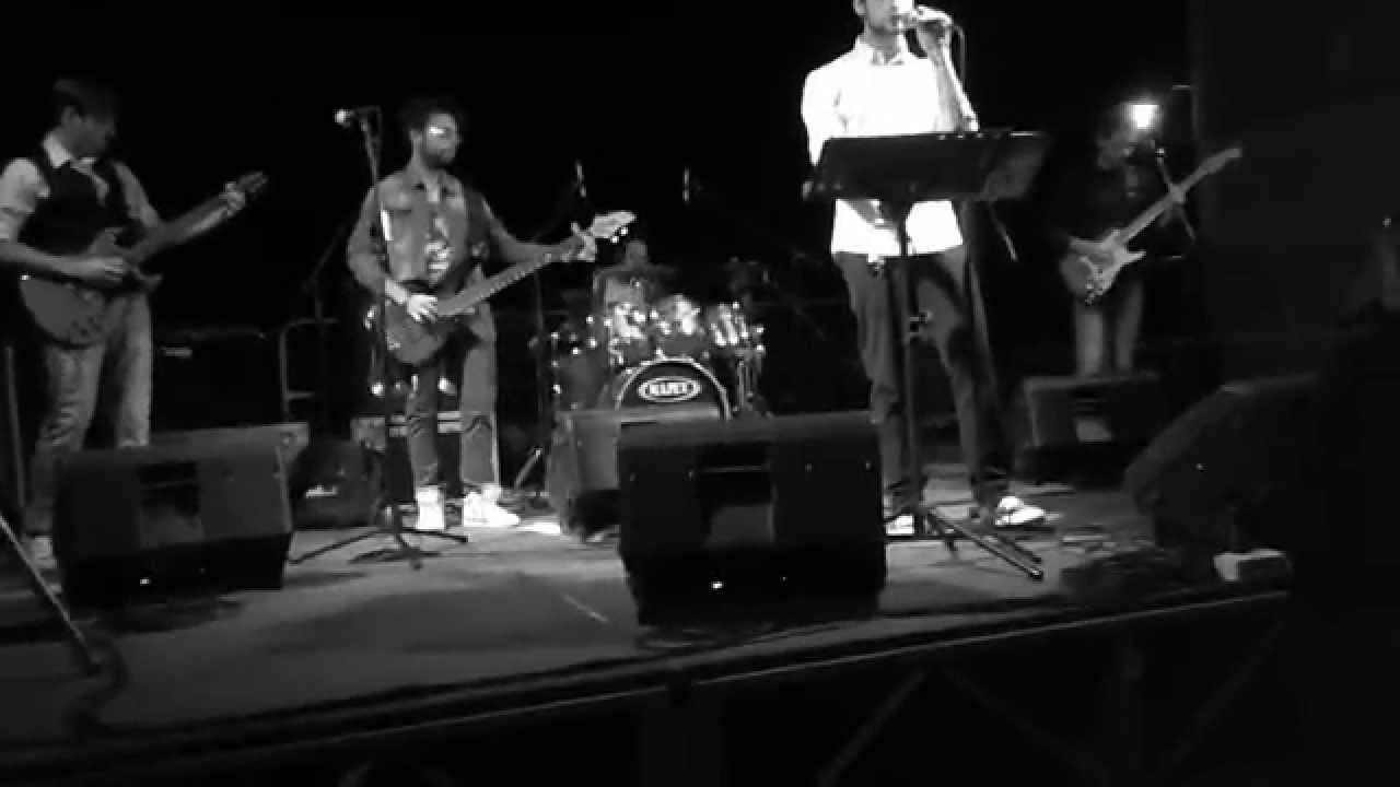 THC Dancing Shoes (Arctic Monkeys Tribute Band) YouTube