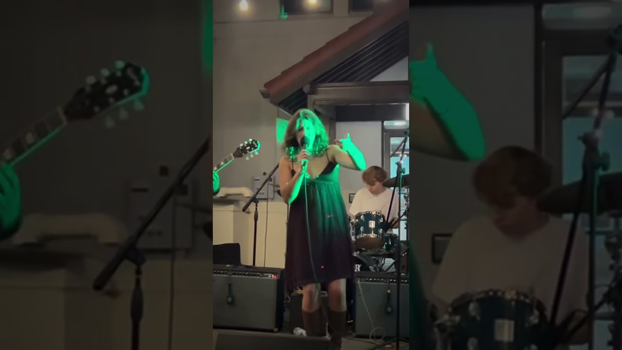 Teen Band Plays Valerie - Live at the Avenue 🤘
