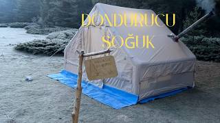 Gecesi̇ Buz Gi̇bi̇ Havada Çakallarin Sesi̇ Eşli̇ği̇nde Çadir Kampi...