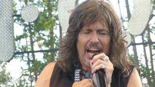 Foreigner Live  &quot;  Waiting for a Girl Like You &quot;  @ Busch Gardens Tampa