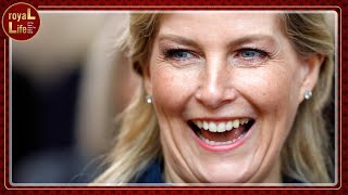 Sophie Wes Handles Marilyn Monroe Moment In New York With Style And Grace