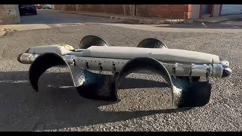 C-Ray Amphibious Swimming Robot - Pliant Energy Systems