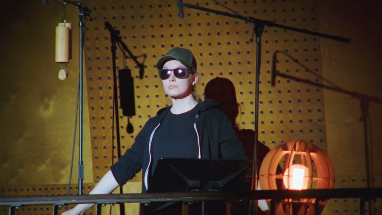 A. R. Varres The Anonymous Whistleblower